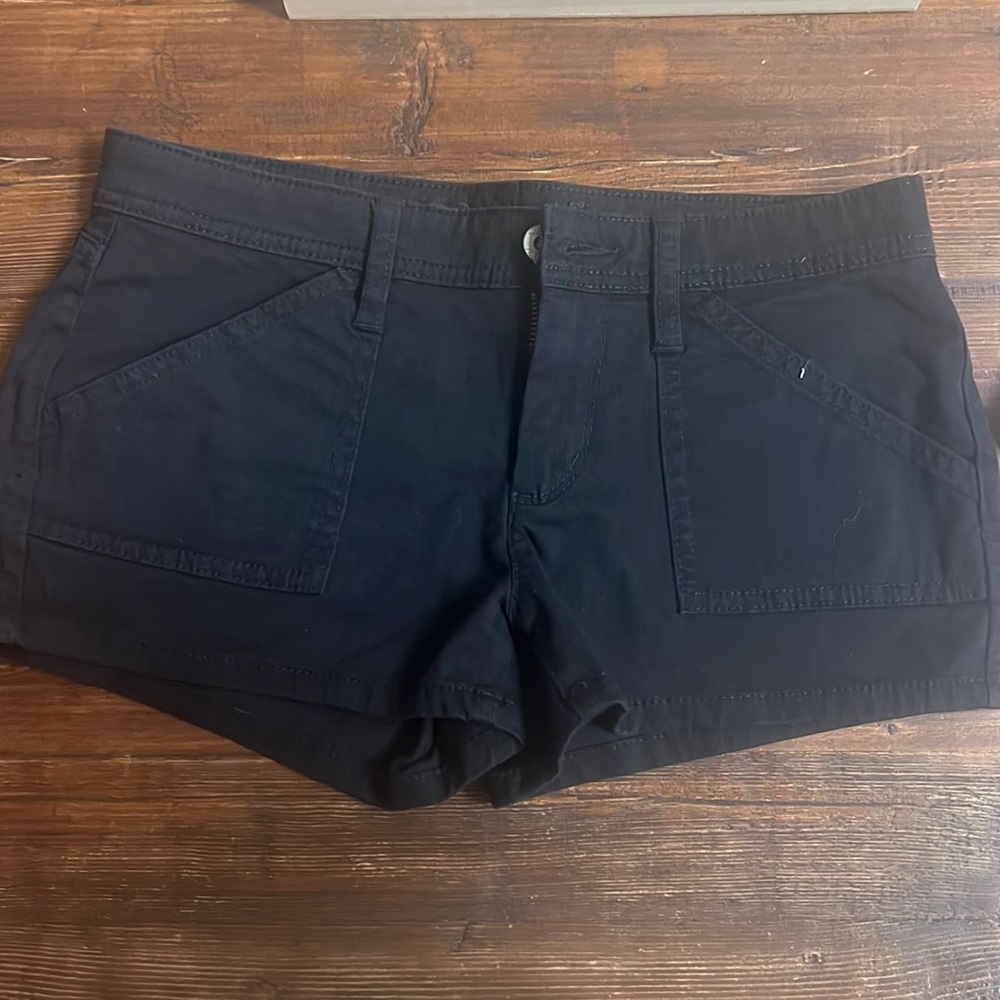 Arizona shorts, size 5, black